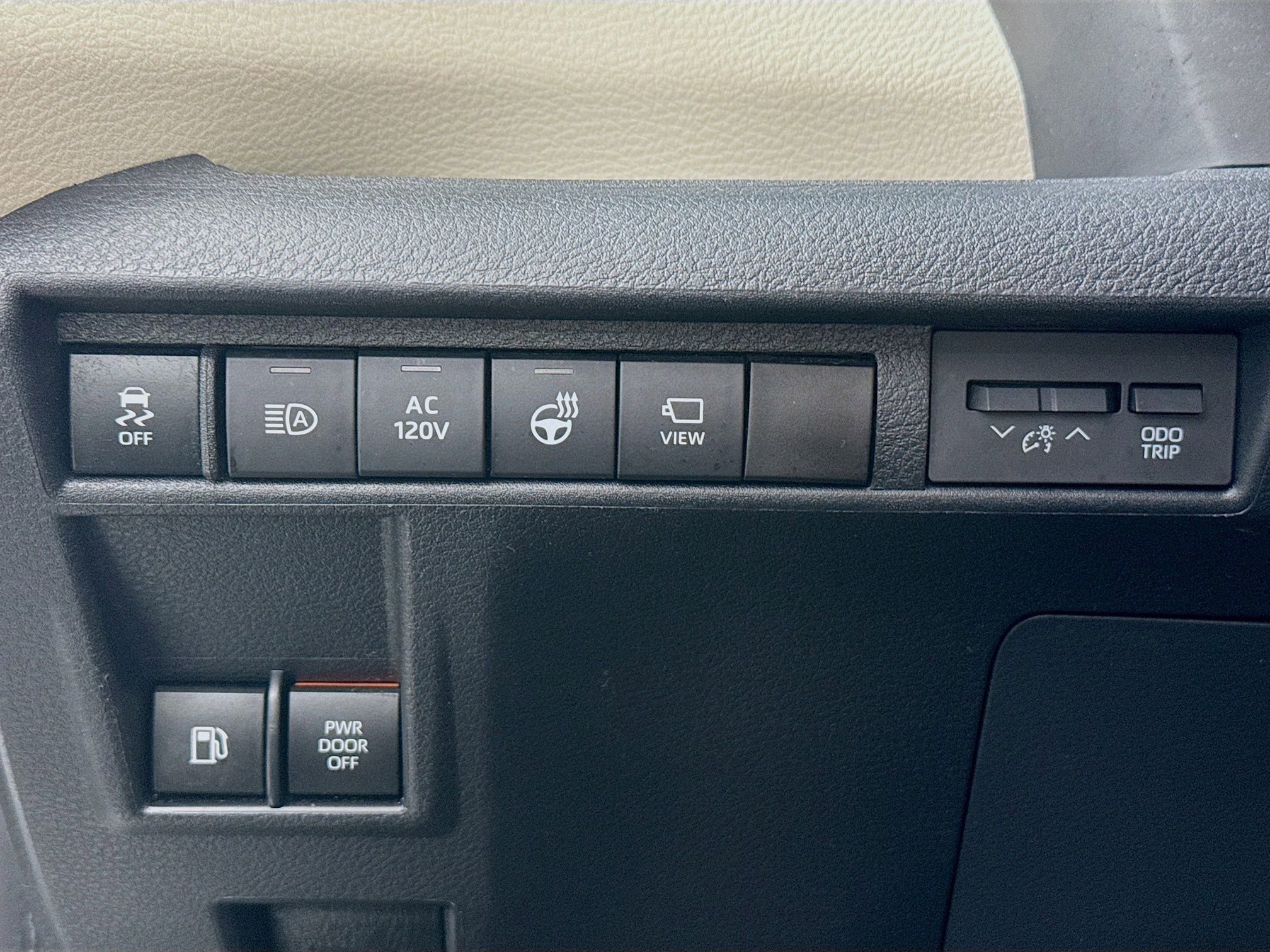 Certified 2022 Toyota Sienna Platinum image 11