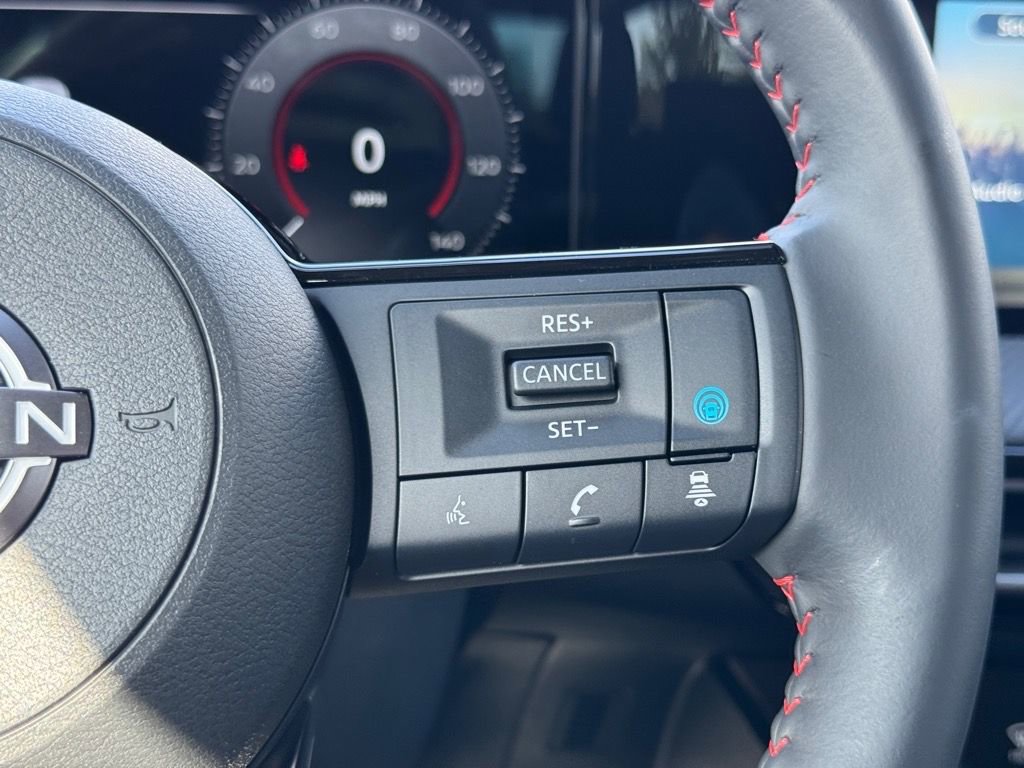 New 2025 Nissan Kicks SR image 17