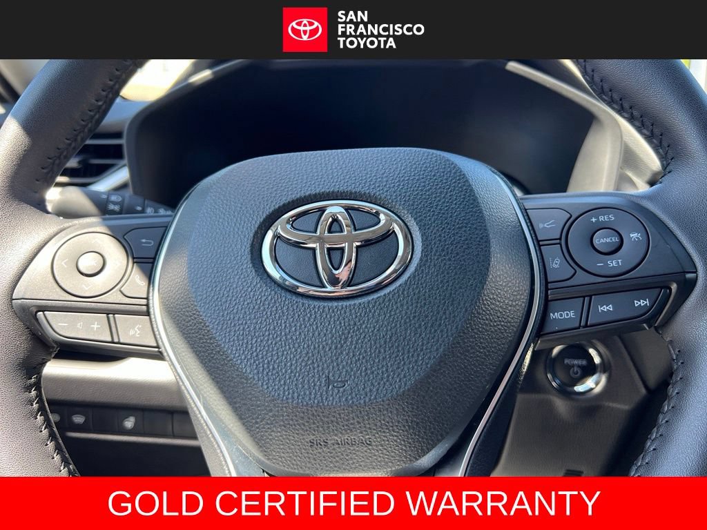 Certified 2025 Toyota RAV4 LE AWD/4WD image 33