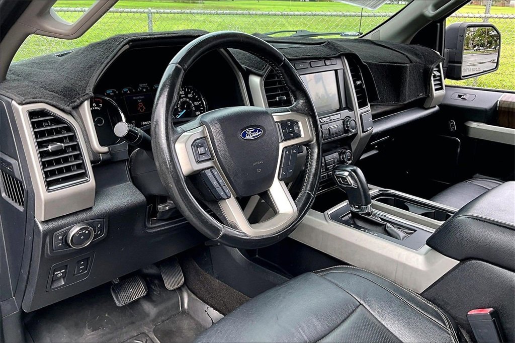 Used 2020 Ford F150 Lariat image 13