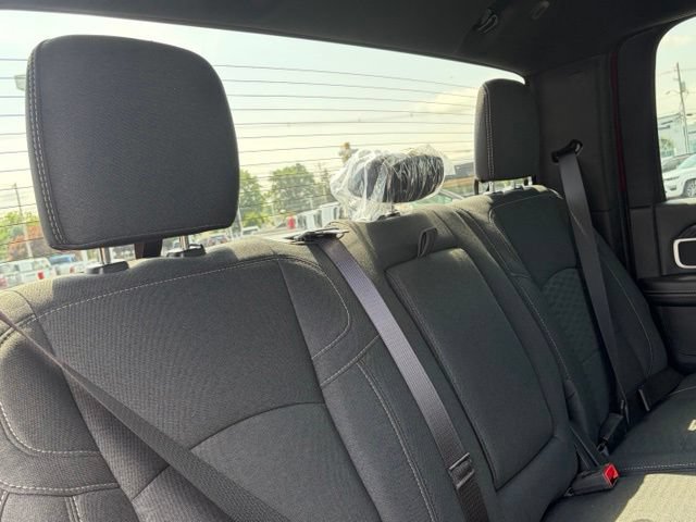 New 2026 RAM 2500 Big Horn AWD/4WD image 33