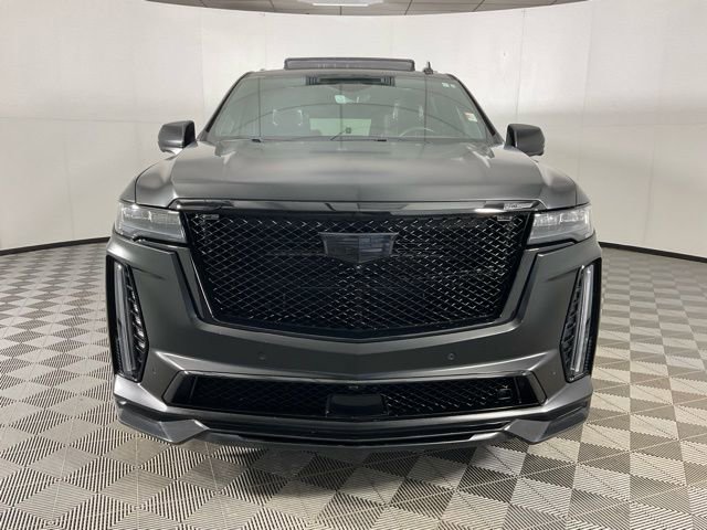 Used 2024 Cadillac Escalade ESV V w/ LPO, ONYX Package image 2