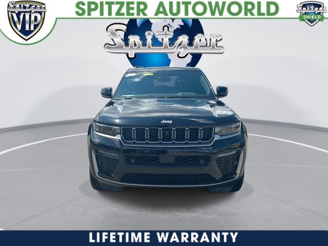 New 2026 Jeep Grand Cherokee Limited w/ Luxury Tech Group II AWD/4WD image 3