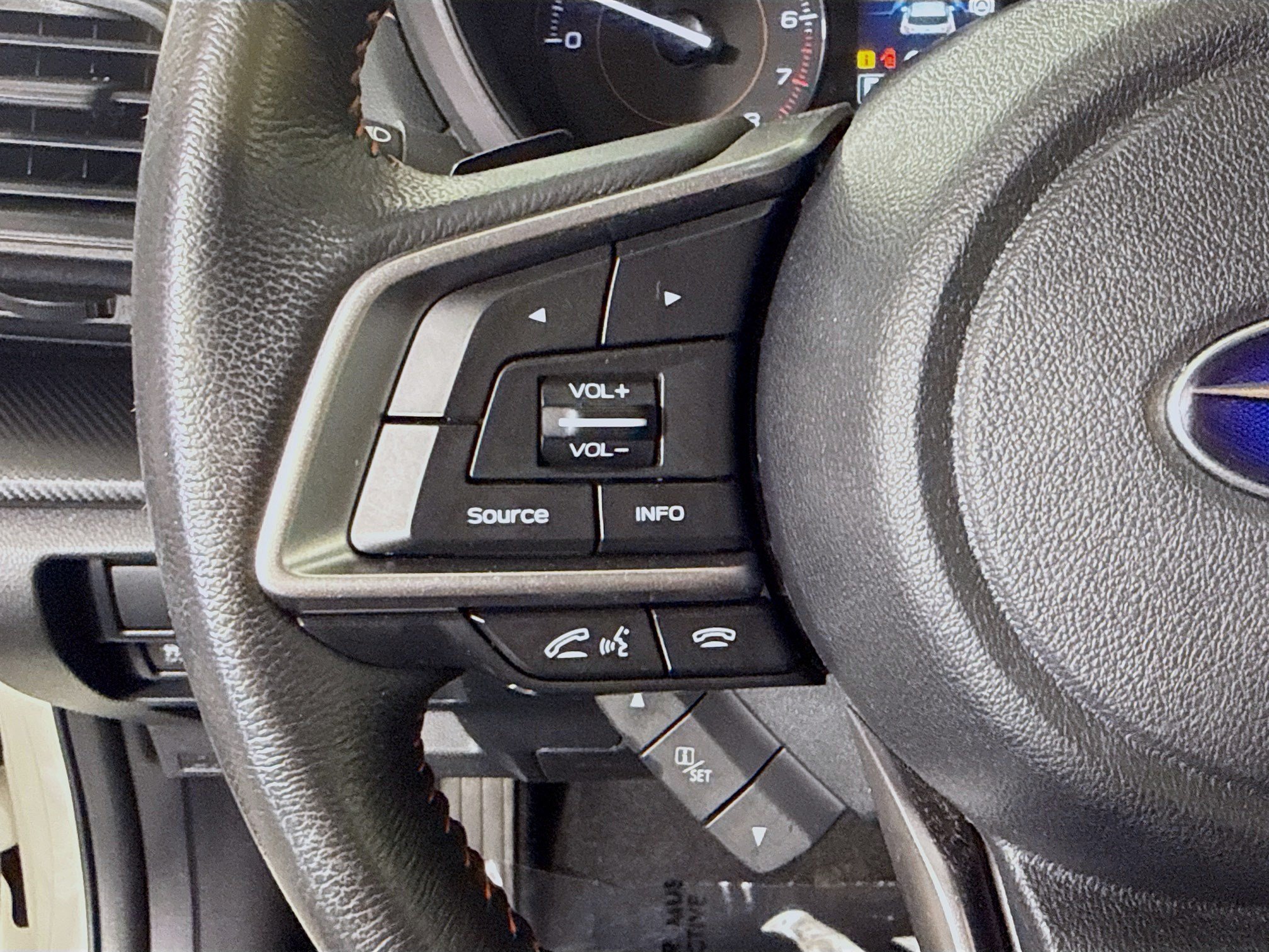 Used 2021 Subaru Crosstrek 2.0i Premium AWD/4WD image 14