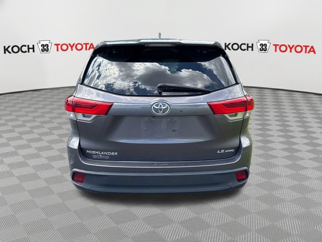 Used 2019 Toyota Highlander Plus AWD/4WD image 7