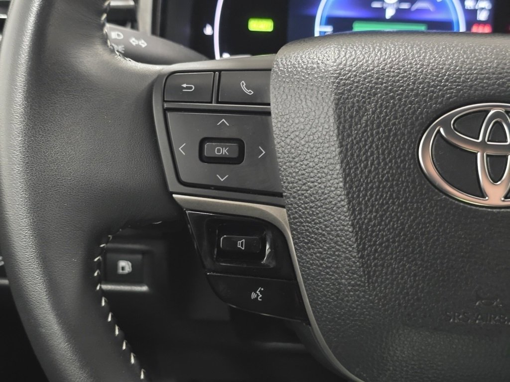 Certified 2025 Toyota Camry SE image 32