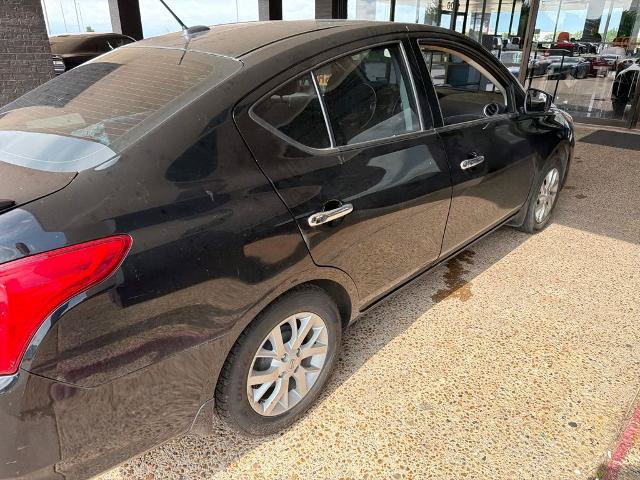 Used 2019 Nissan Versa SV w/ SV Special Edition Package FWD image 5