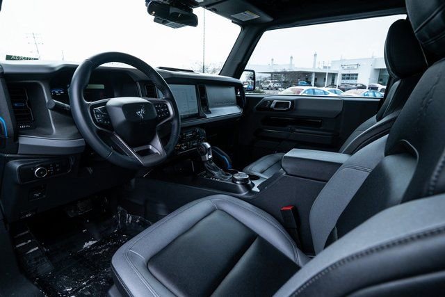 Used 2024 Ford Bronco Black Diamond image 4
