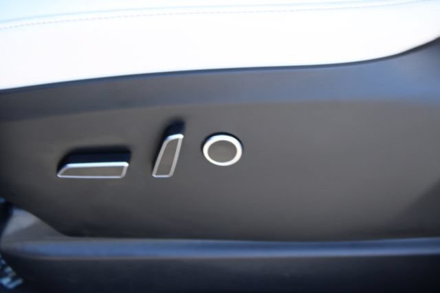Used 2023 Tesla Model X AWD/4WD image 28