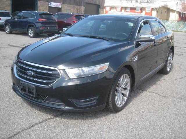Used 2013 Ford Taurus Limited image 1