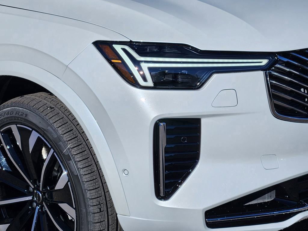 New 2026 Volvo XC90 T8 Plus w/ Protection Package Premier image 27