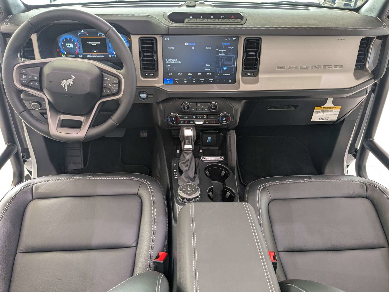 New 2025 Ford Bronco Outer Banks w/ Sasquatch Package AWD/4WD image 12