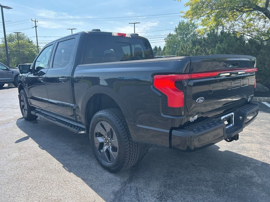 Used 2022 Ford F150 Lightning Lariat AWD/4WD image 5