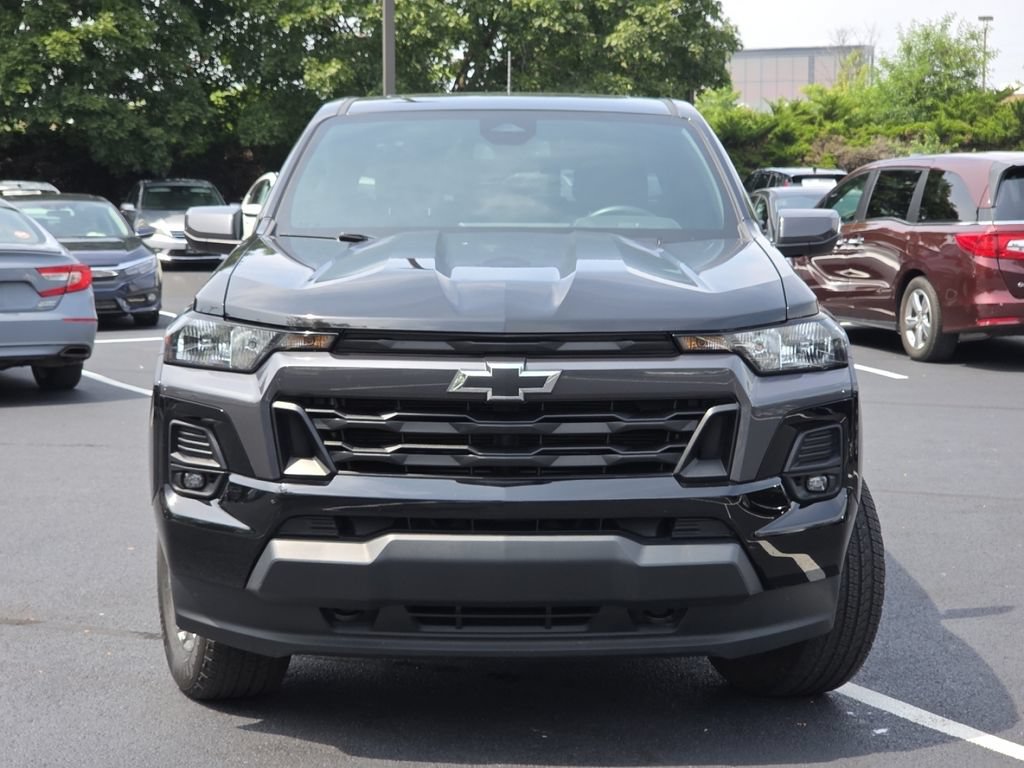 Used 2023 Chevrolet Colorado LT w/ LT Convenience Package II AWD/4WD image 18