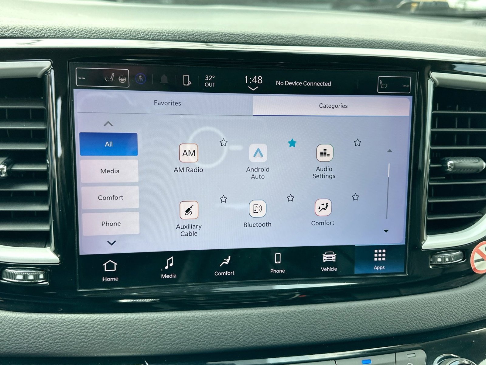 Used 2023 Chrysler Pacifica Touring-L image 25