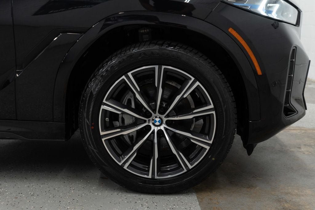 Used 2025 BMW X6 xDrive40i w/ Climate Comfort Package AWD/4WD image 44