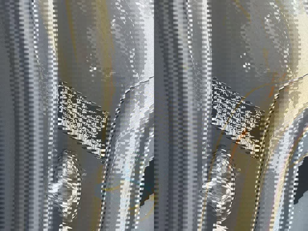 Used 2021 Porsche 718 Cayman image 9