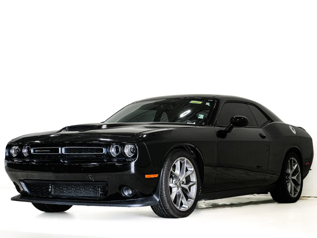 Used 2023 Dodge Challenger GT RWD image 3