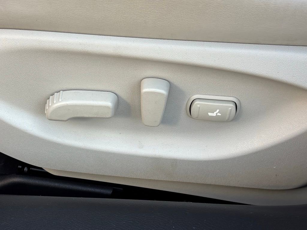 Certified 2023 INFINITI Q50 Sensory image 19