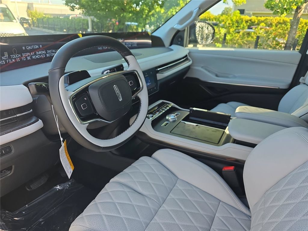 New 2027 Lincoln Navigator L Black Label AWD/4WD image 19