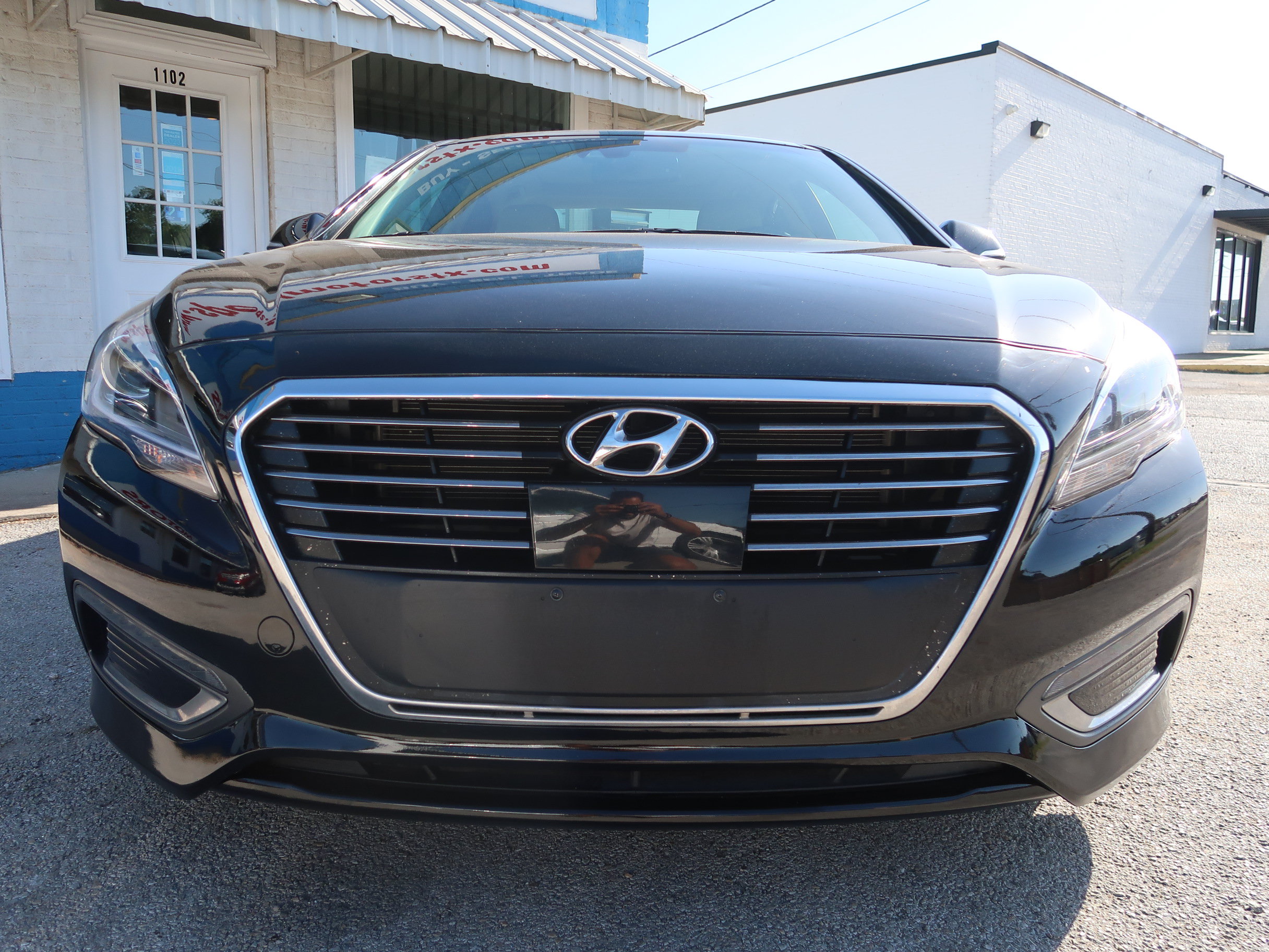 Used 2016 Hyundai Sonata Limited w/ Option Group 02 FWD image 9