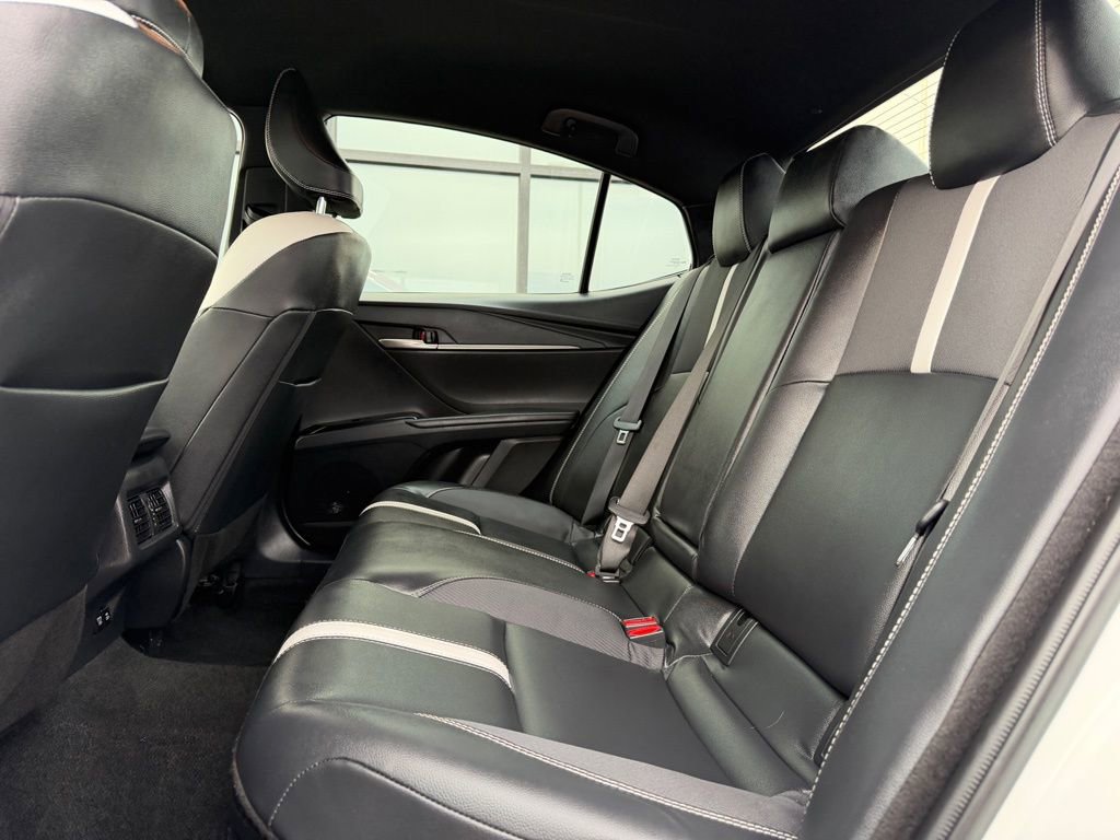 Used 2025 Toyota Camry SE image 23