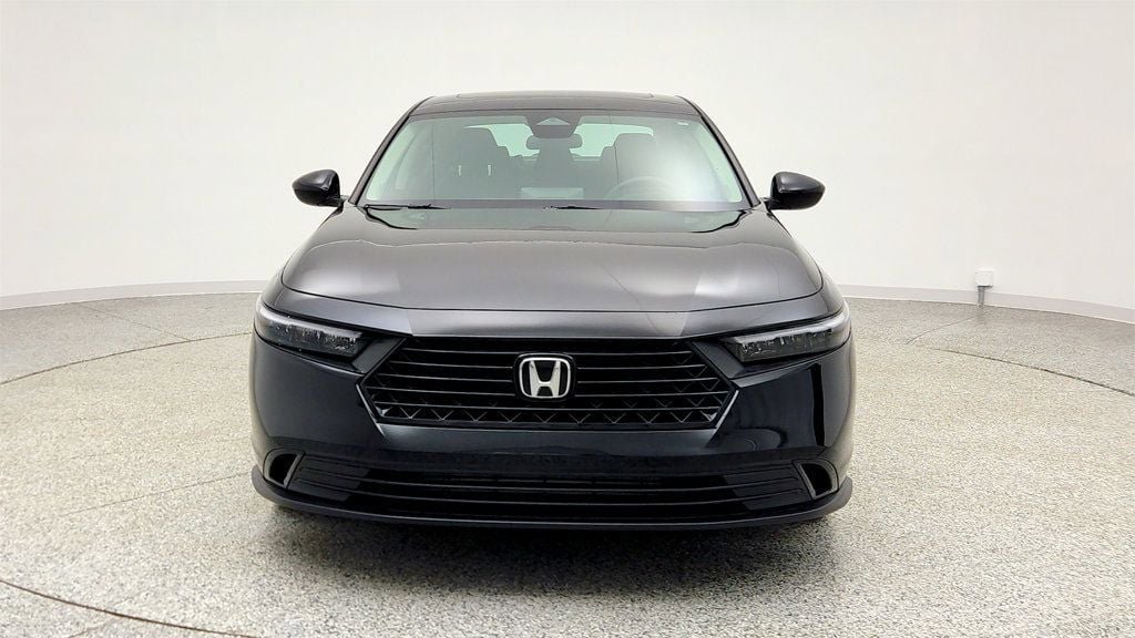 Used 2025 Honda Accord SE image 2