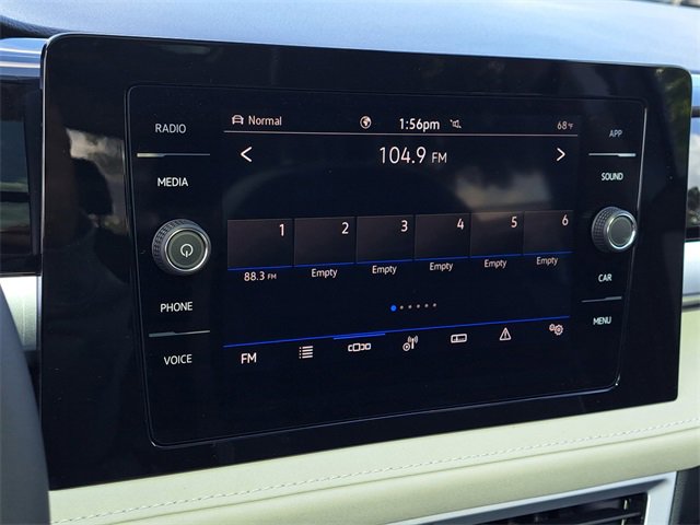 New 2025 Volkswagen Taos SE image 16