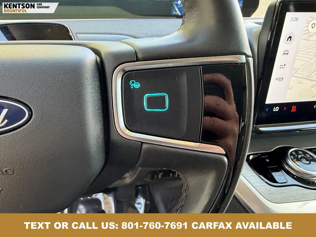 Used 2025 Ford Expedition Platinum image 18