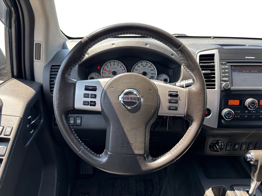 Used 2018 Nissan Frontier PRO-4X AWD/4WD image 11