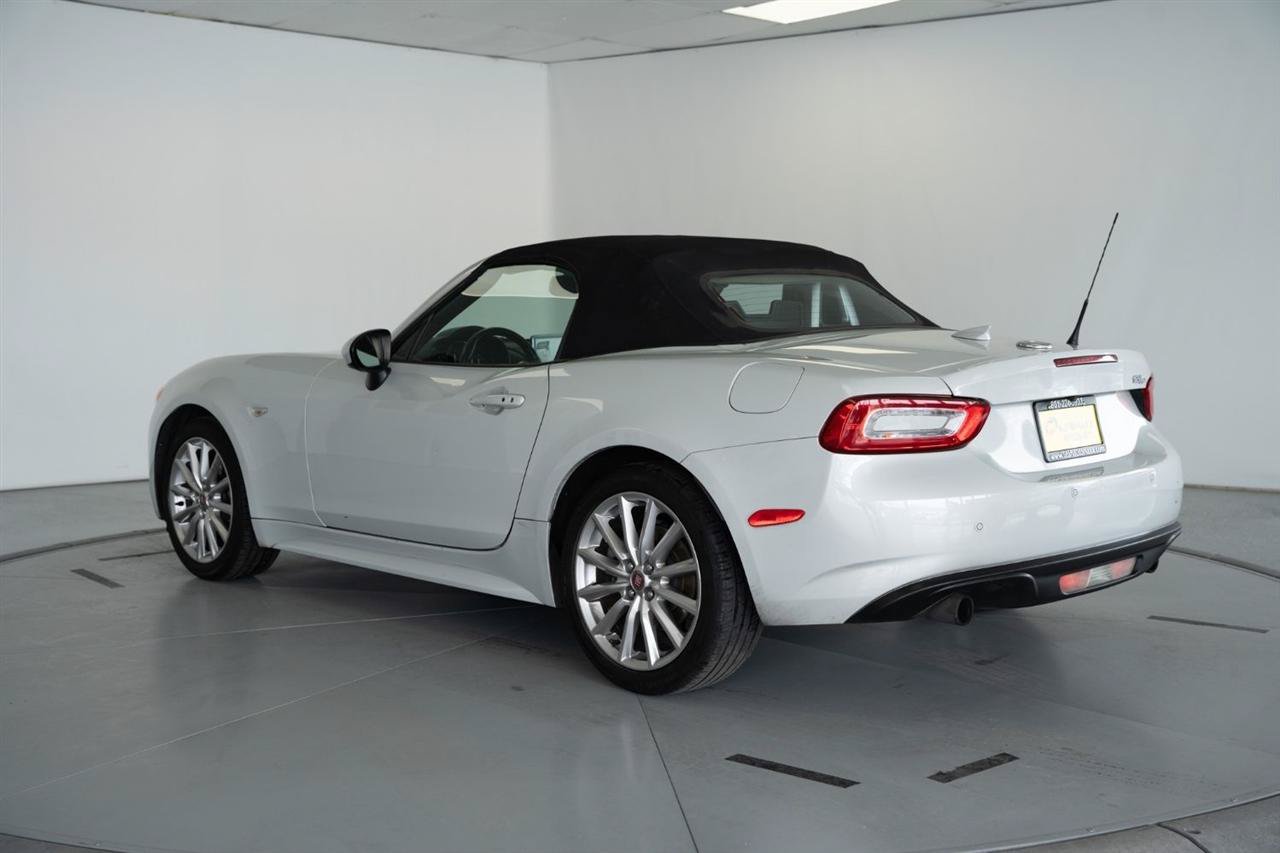 Used 2019 FIAT 124 Spider Lusso w/ Convenience Group RWD image 6