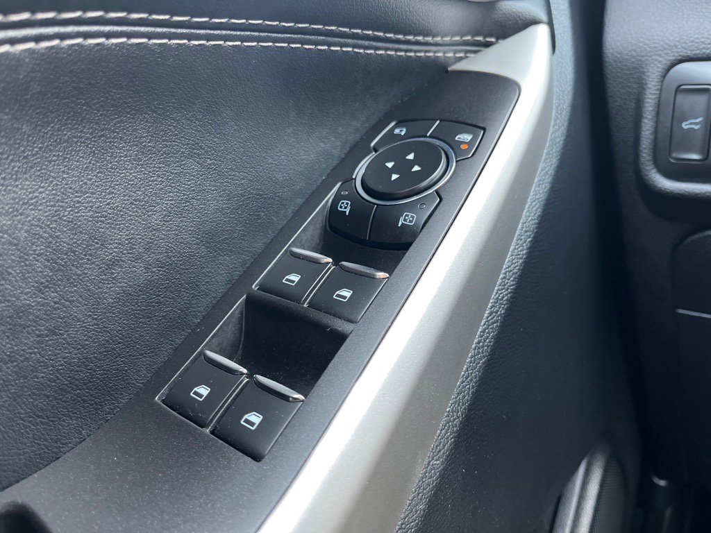 Used 2022 Ford Explorer Limited w/ Equipment Group 301A image 30