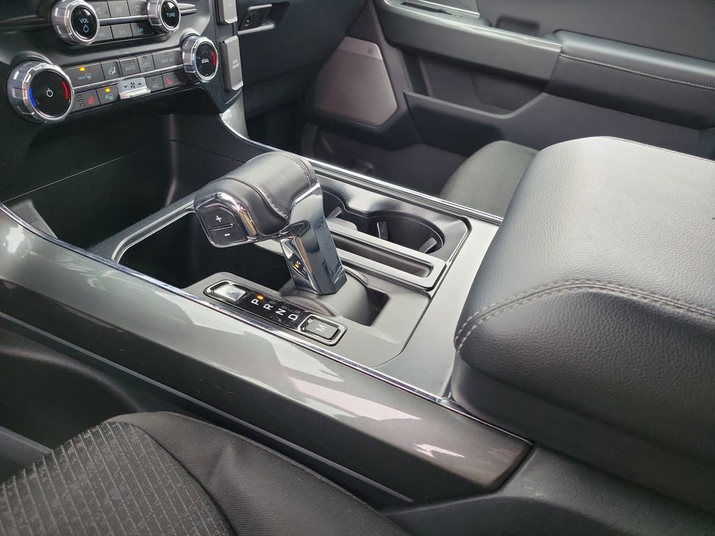 Certified 2022 Ford F150 XLT w/ Equipment Group 302A High image 29