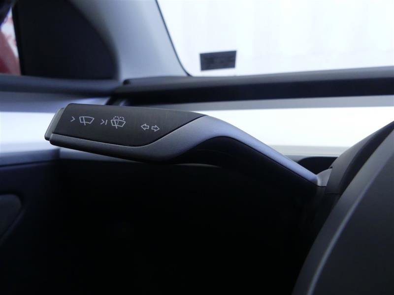 Used 2023 Tesla Model Y Long Range AWD/4WD image 19