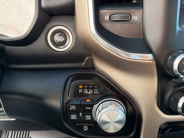 Used 2022 RAM 1500 Laramie AWD/4WD image 19