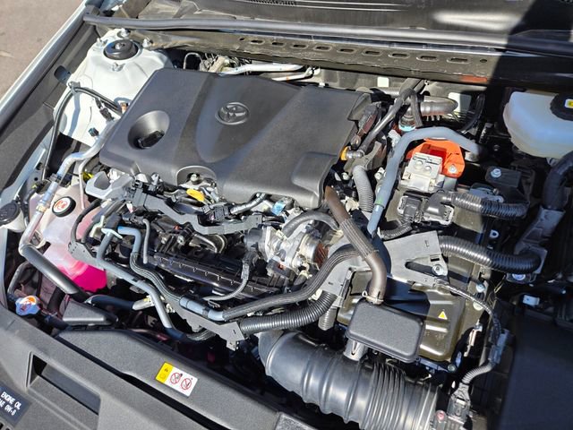 Used 2025 Toyota Camry XSE FWD image 16