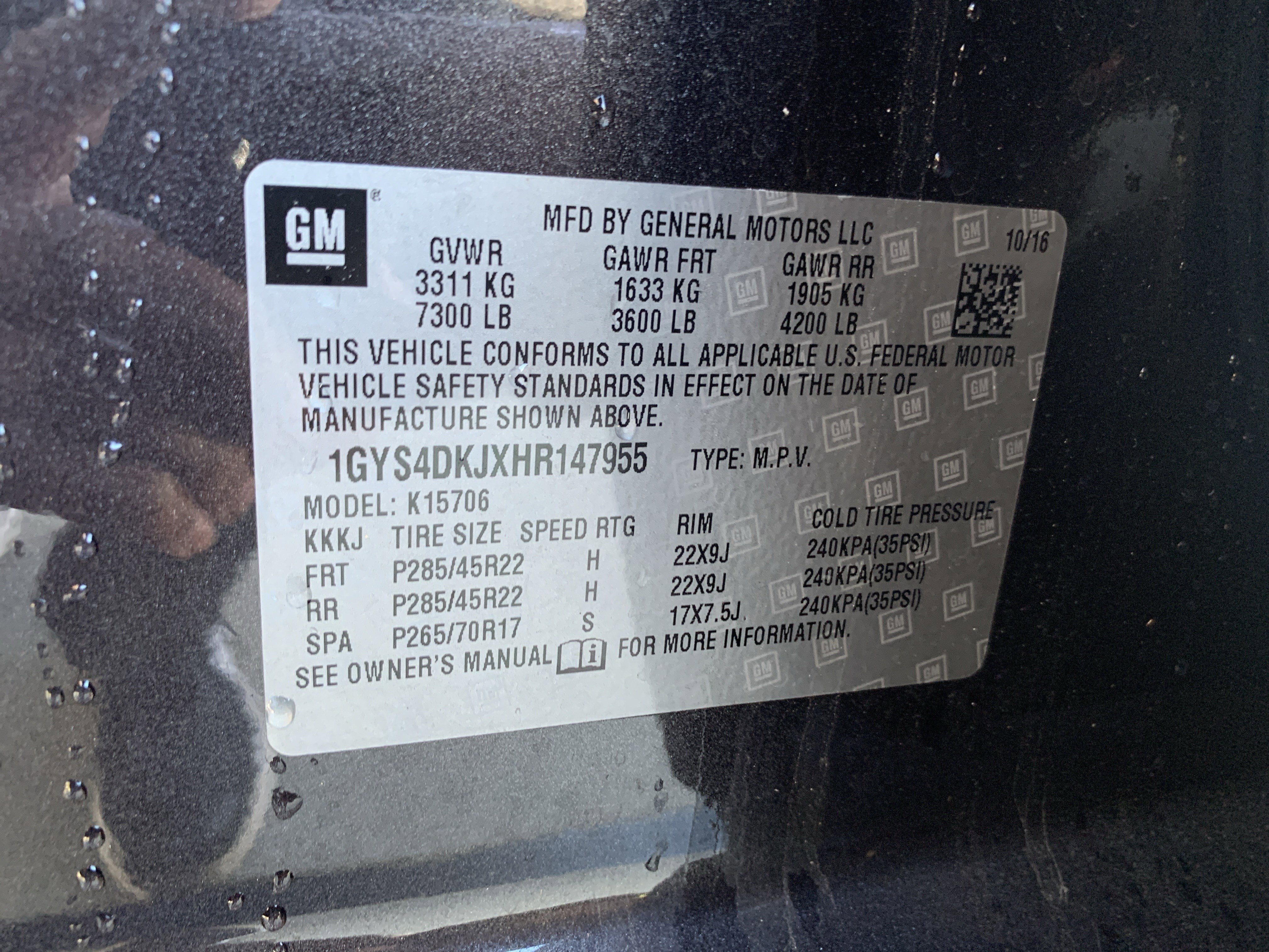 Used 2017 Cadillac Escalade Platinum image 36