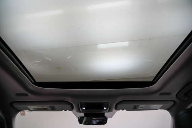 Used 2025 Toyota Grand Highlander AWD image 4
