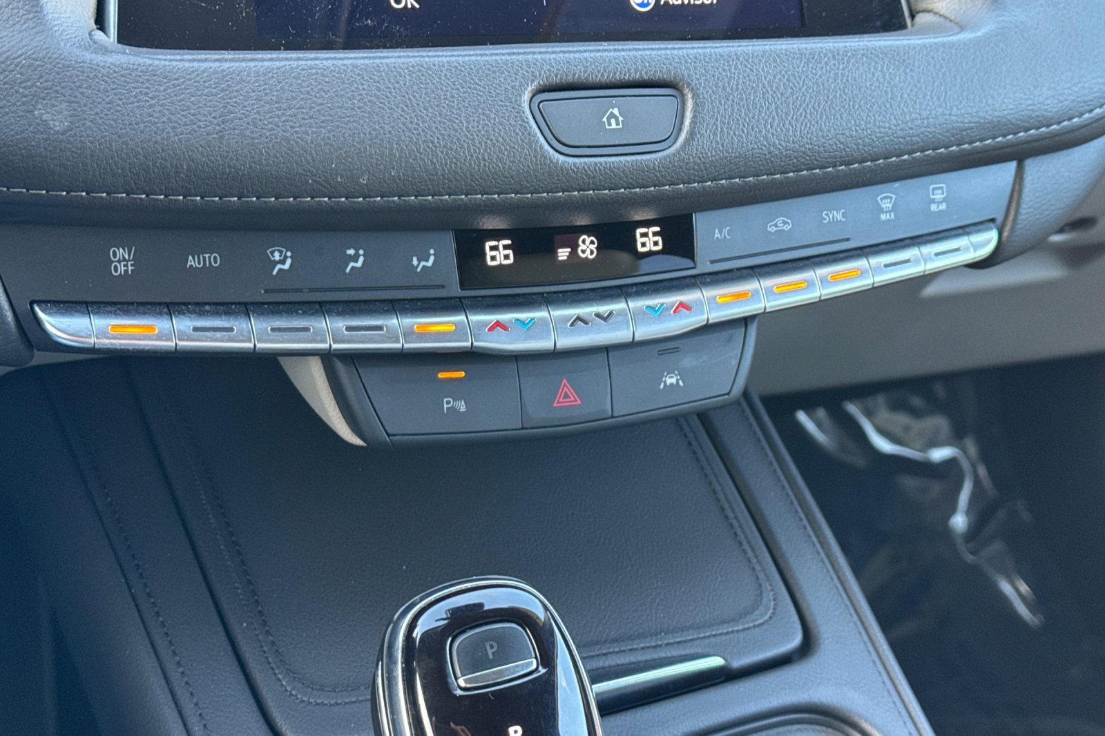 Used 2023 Cadillac XT4 Premium Luxury image 22