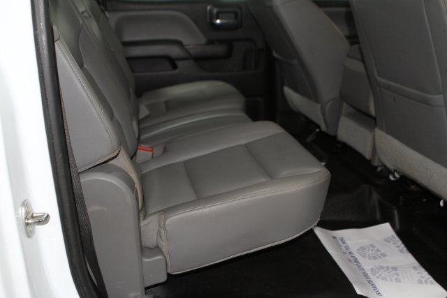Used 2018 Chevrolet Silverado 3500 W/T AWD/4WD image 25