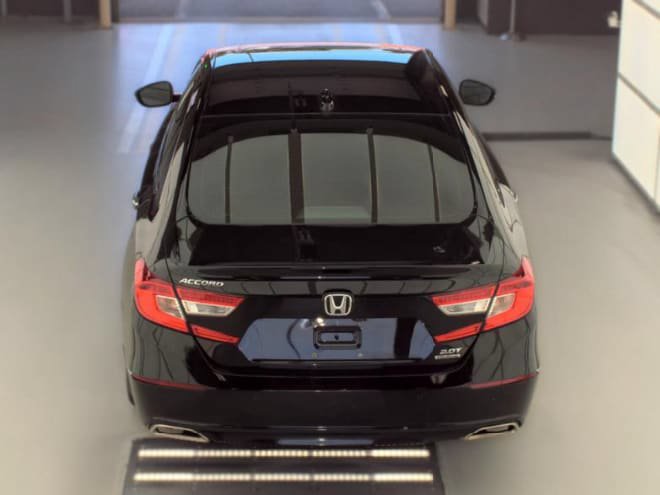 Used 2018 Honda Accord Touring image 5