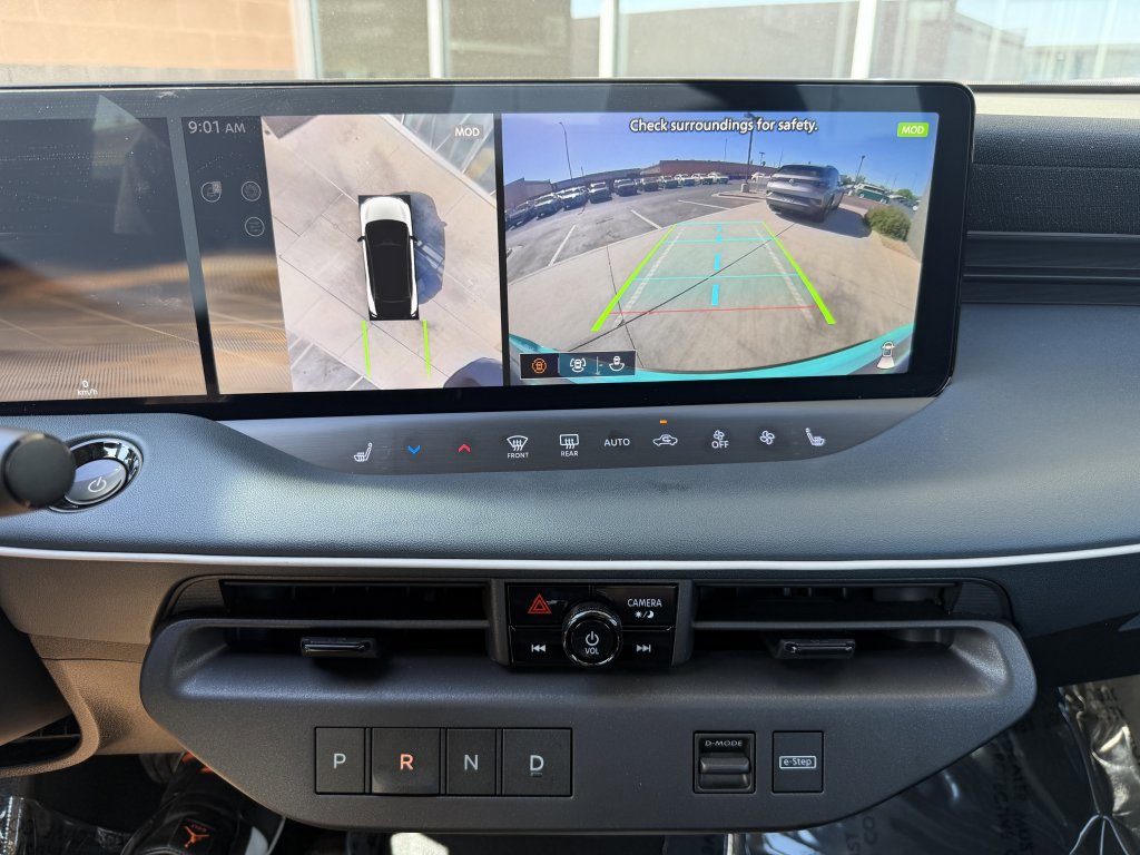 Used 2026 Nissan Leaf SV+ w/ Floor Mat Package (SV+) FWD image 19