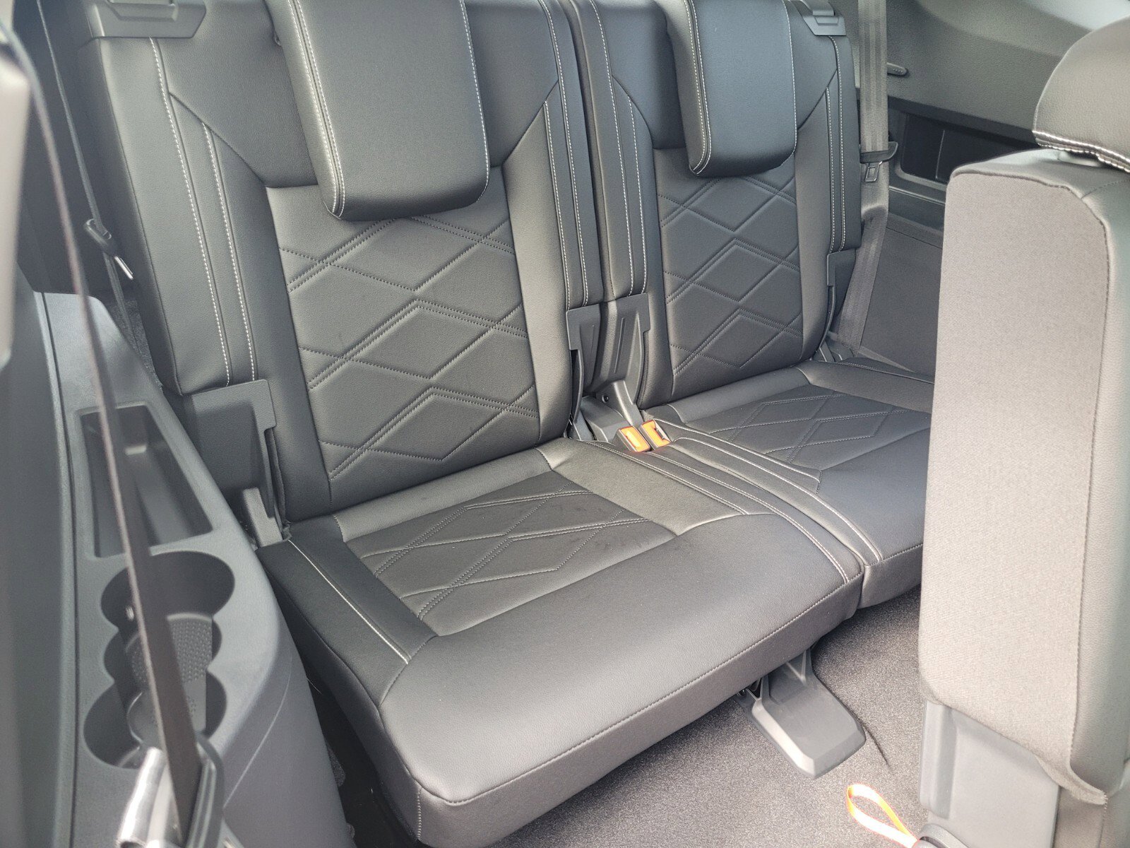 New 2026 Volkswagen Atlas SE image 8