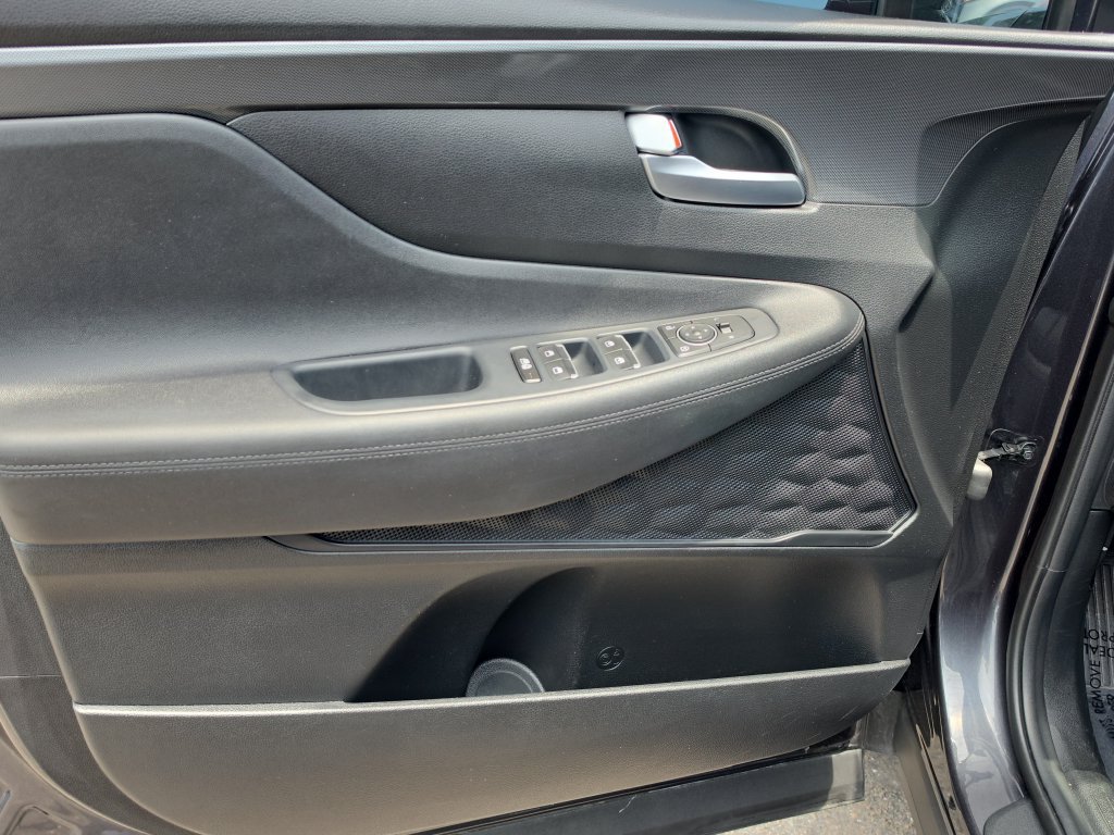 Used 2023 Hyundai Santa Fe SEL FWD image 18