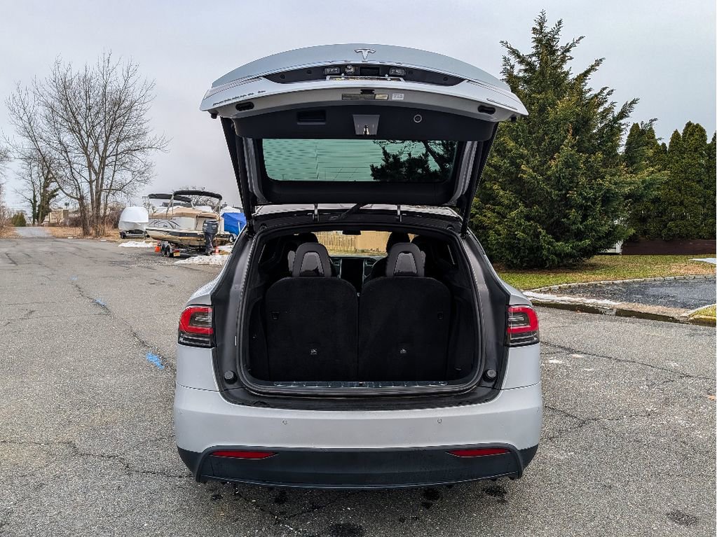 Used 2016 Tesla Model X Performance image 7