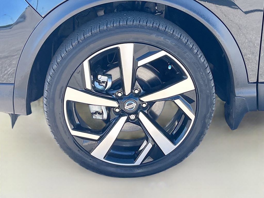 Used 2022 Nissan Rogue Sport SL w/ Premium Package image 33