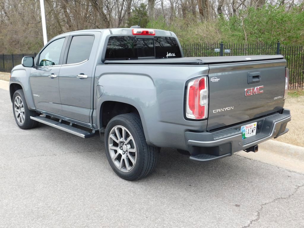 Used 2019 GMC Canyon Denali image 3