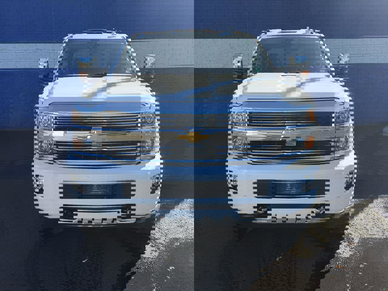 Used 2016 Chevrolet Silverado 3500 High Country w/ Duramax Plus Package image 3