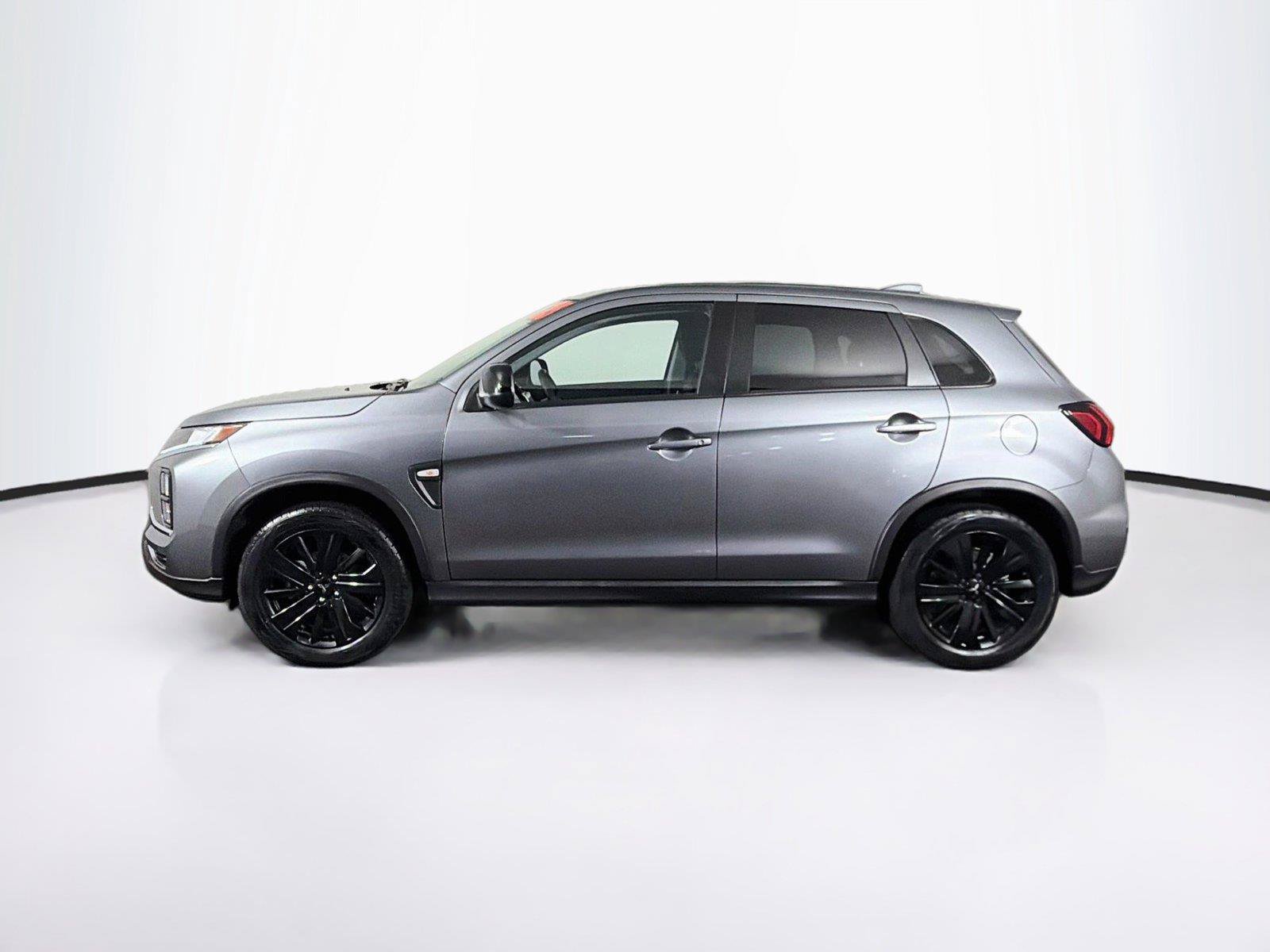 Used 2025 Mitsubishi Outlander Sport LE AWD/4WD image 8