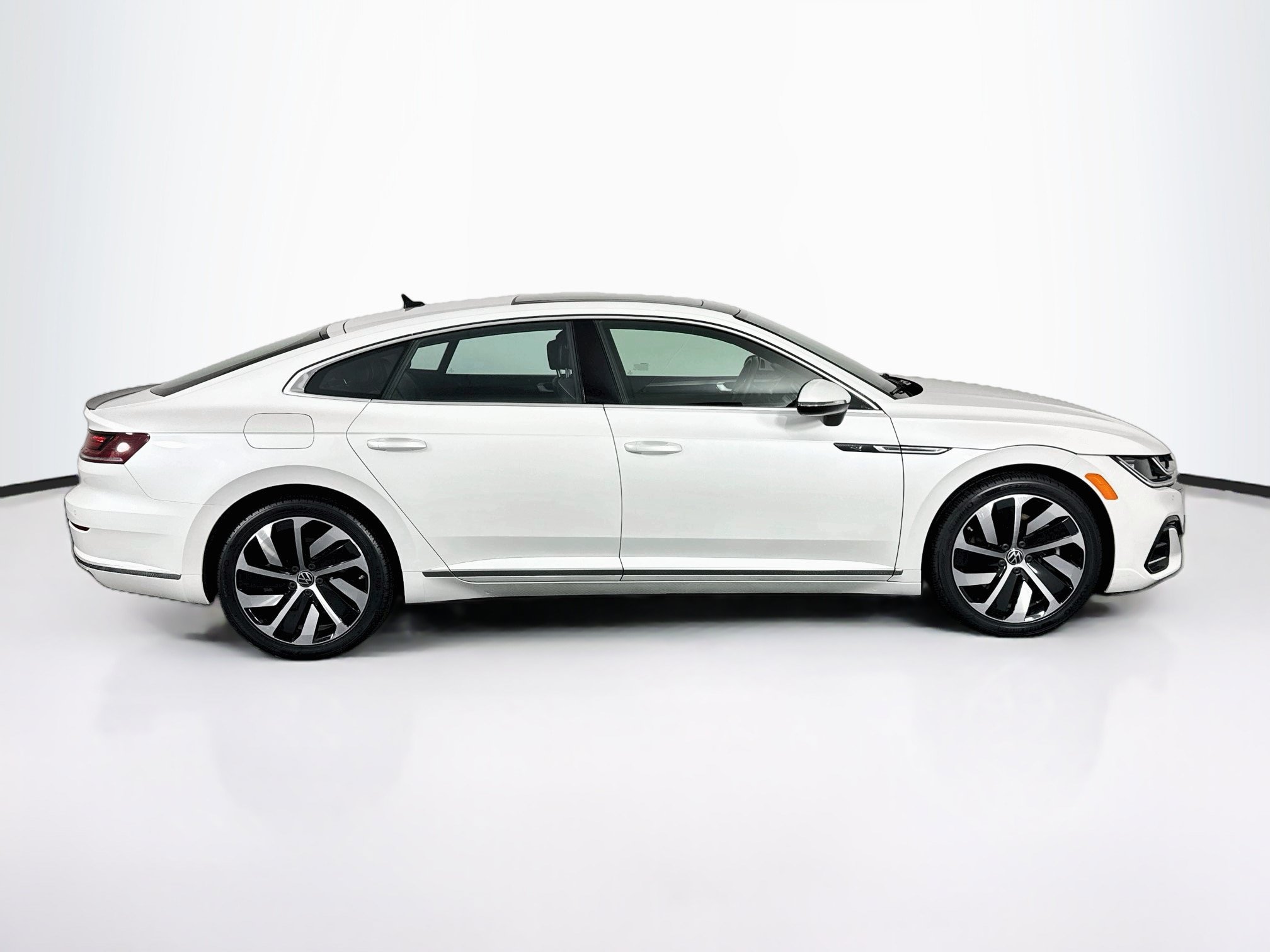 Used 2021 Volkswagen Arteon SEL AWD/4WD image 16